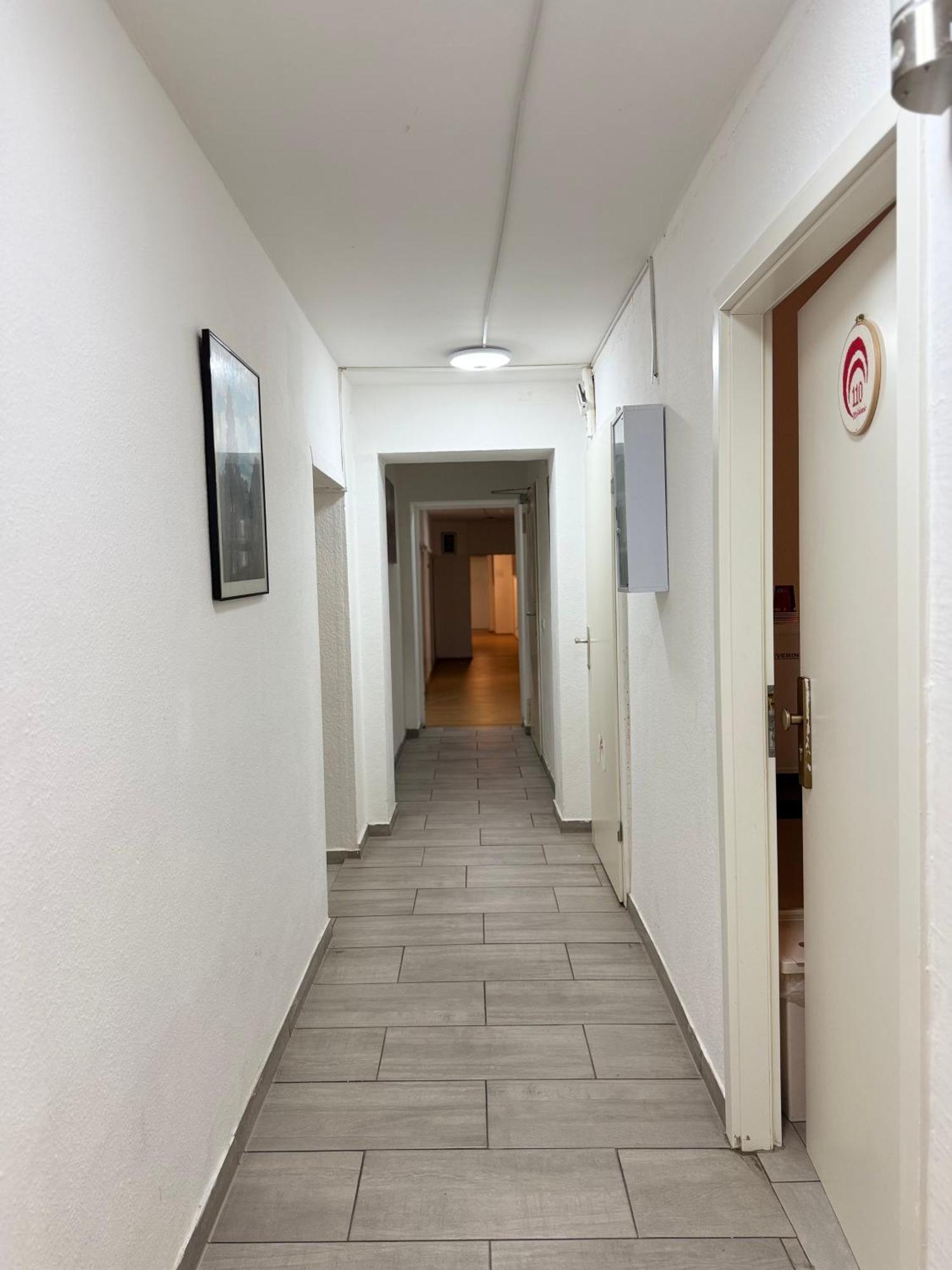 Hotel Garni Emir โคโลญ ภายนอก รูปภาพ