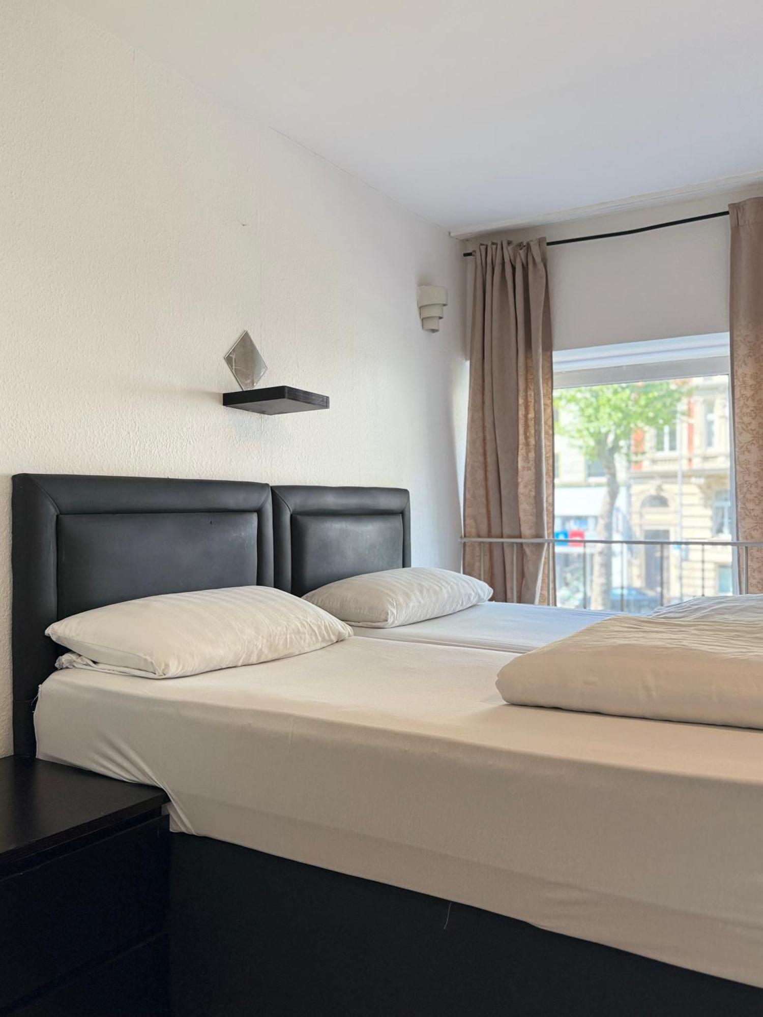 Hotel Garni Emir โคโลญ ภายนอก รูปภาพ