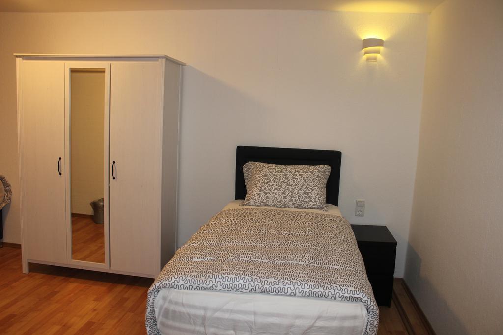 Hotel Garni Emir โคโลญ ห้อง รูปภาพ
