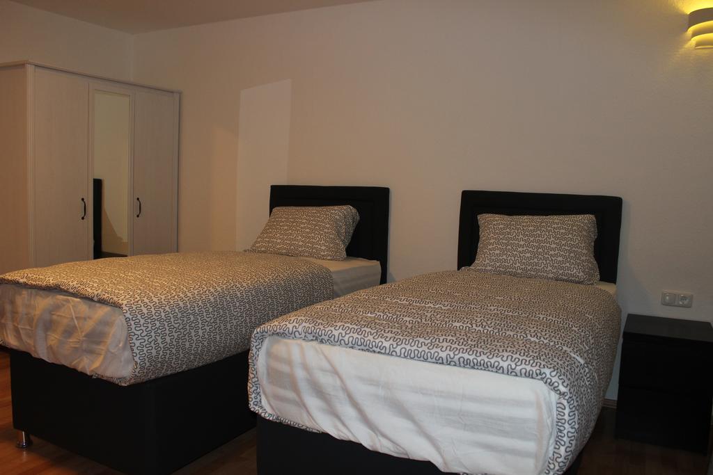 Hotel Garni Emir โคโลญ ห้อง รูปภาพ